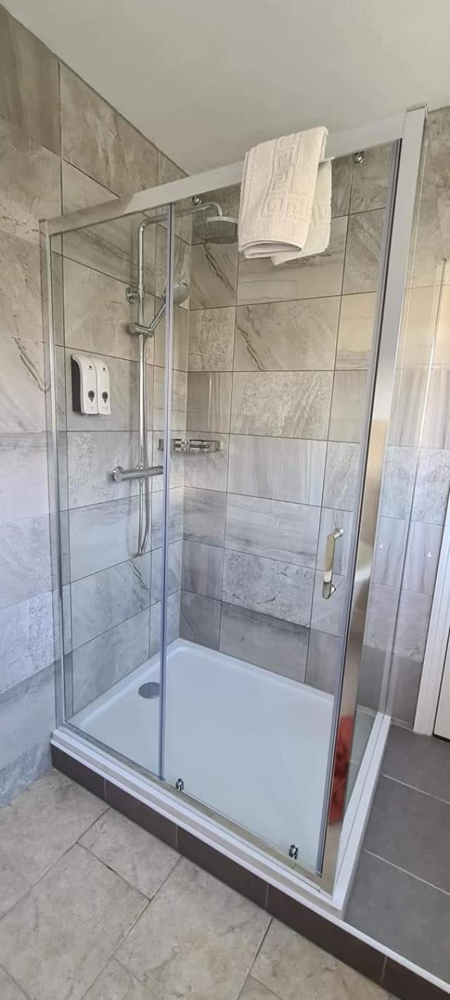 パーショア Woodlands 159 Bed & Breakfast エクステリア 写真